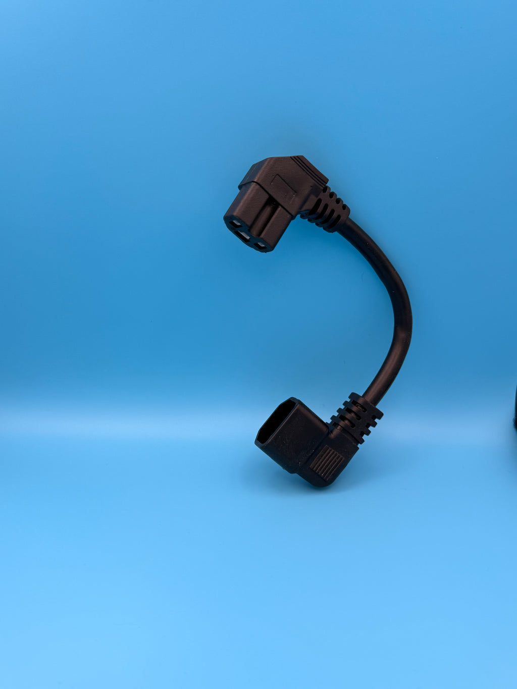 Tuttio charging extension plug